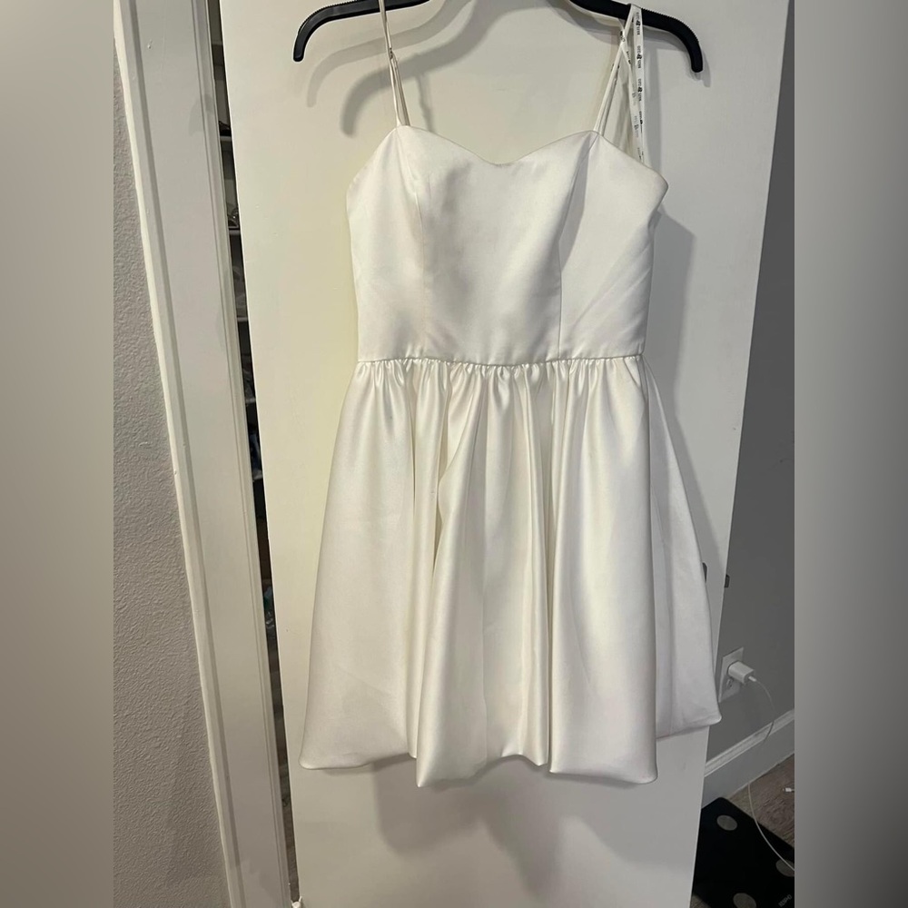 David’s Bridal White Bubble Dress